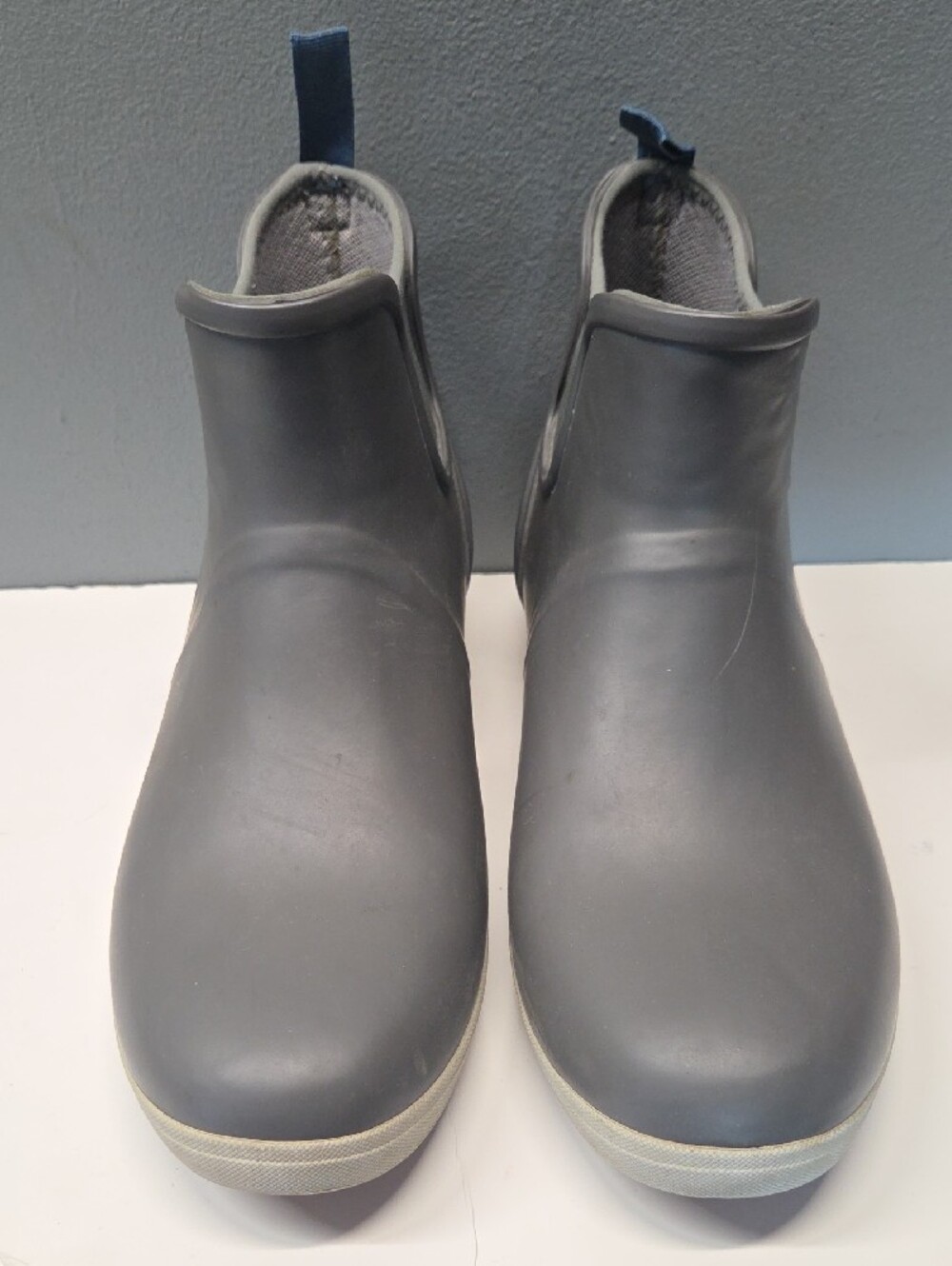Bogs Women's Gray Ankle Rain Boots Size 11 - Picture 3 of 9